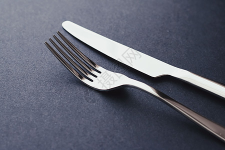 叉和刀 餐桌装饰用的银餐具 最起码的设计和饮食 刀具 桌子图片