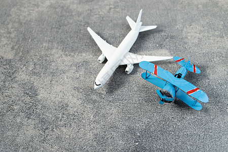 模型平面 用糊面彩色背景的飞机 运输 生活 商业图片