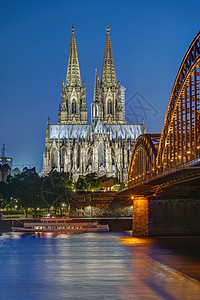科隆大教堂和霍亨佐伦铁路桥图片