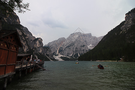 布赖人湖湖 自然 蒂罗尔 船 风景 公园 水 多洛米蒂 旅游图片