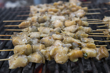 烤炉上的拉潘肉 美味的节日烧烤 食物和假日概念 烧烧BBQ海鲜 可口 青口贝图片