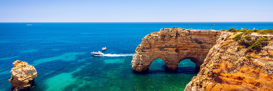 阿尔加夫葡萄牙马林哈海滩的自然洞穴 天空 支撑图片
