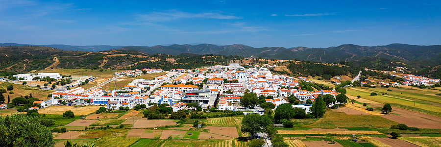 葡萄牙阿尔加夫的山丘Aljezur 迷人建筑 滨海风光 地标图片