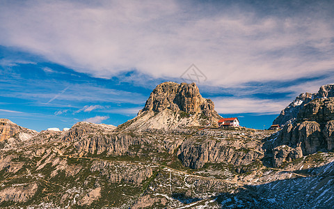 多洛米斯山中美丽的山地全景 Tre Cime d 树 南蒂罗尔图片