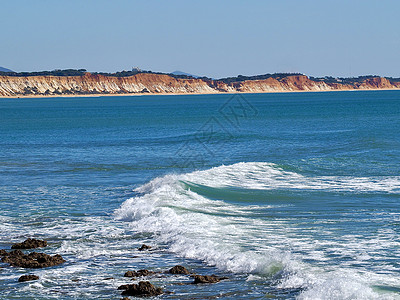 葡萄牙的阿尔布法伊拉罗曼海岸 有蓝色大西洋 悬崖 海景图片
