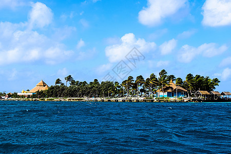 阿鲁巴岛 文艺复兴时期的岛屿 加勒比海 阳光明媚的海滩 白沙 椰子树和绿松石海 暑假 热带海滩和粉红色的火烈鸟 奥腊涅斯塔德 晴图片