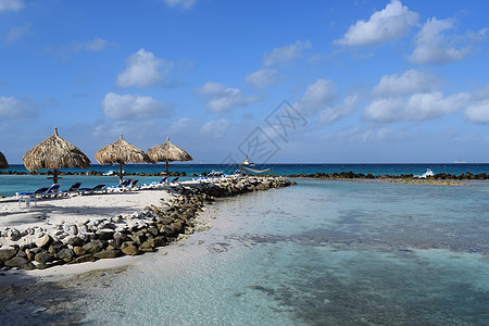 阿鲁巴岛 文艺复兴时期的岛屿 加勒比海 阳光明媚的海滩 白沙 椰子树和绿松石海 暑假 热带海滩和粉红色的火烈鸟 奥腊涅斯塔德 私图片