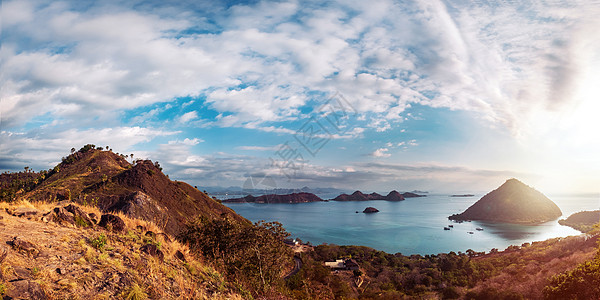 拉本巴霍的阿梅莉亚日落点 阳光明媚的天气全景 亚洲 游客图片