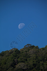 月亮在清蓝的天空中 季节 韩元 闪耀 庆典 希望图片