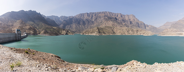 Wadi Dayqah大坝及其湖 苏丹苏丹国 的全景图片