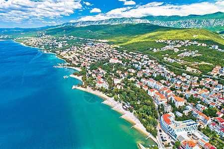 Crikvenica 亚得里亚海滨和海边空战的城镇 塔 海岸线背景图片