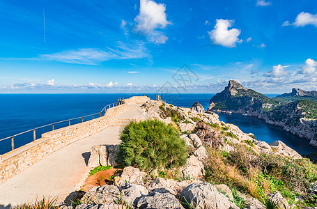 西班牙地中海主要岛屿 Formentor角Mirador d'es Colomer观测点海岸山区地貌的图景图片