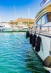 巴利阿里群岛 马洛尔卡岛的奢华船 西班牙地中海沿岸阿尔库迪亚码头 财富 蓝色的图片