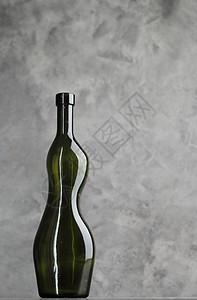 酒瓶放在混凝土背景上 免费登记空间 赤霞珠 店铺图片
