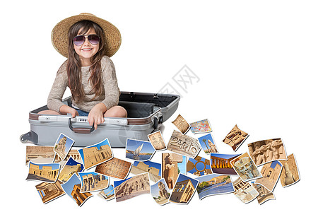 微笑的小女孩旅行埃及之旅概念图片