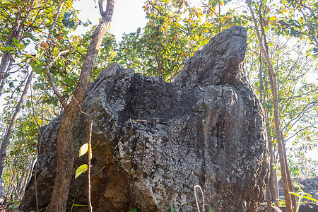 泰国北部Phayao吸引物的坐地石或岩石 闲暇 北方图片