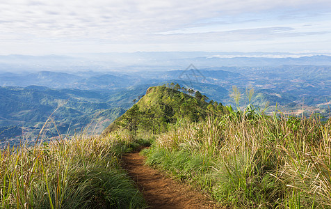 Phu Langka国家公园风景山天空的Phu Nom 热带 泰国旅游图片