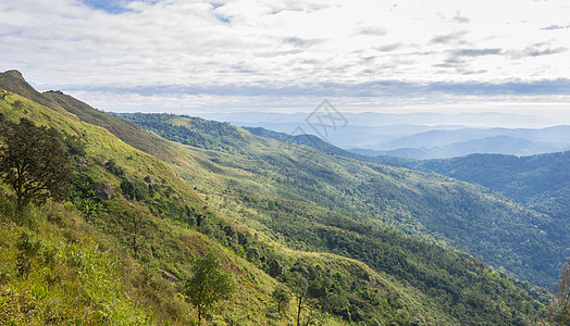 Phu Langka国家公园绿山与天和云图片