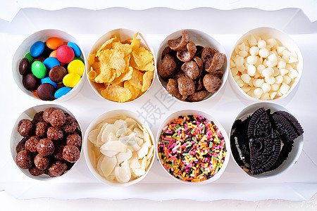 甜点和冰淇淋的甜顶 果冻 糖 糖果 食物图片