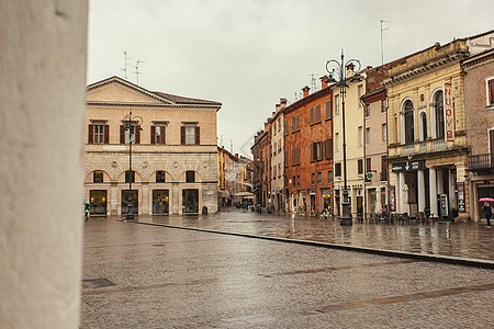 意大利Ferrrara的广场图片