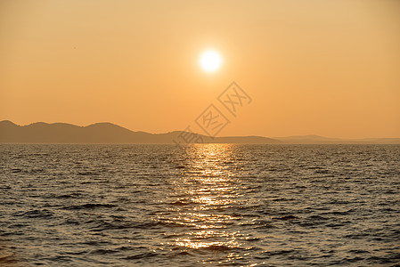 小岛屿的景象 美丽的 支撑 风景 海 地平线 海滨 海岸线图片