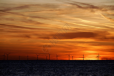日落时海上风田 涡轮 工业的 太阳 力量 生态图片