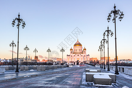 基督大教堂 救世主和灯杆 在寒冷的冬天早上 从爱国桥看 俄罗斯莫斯科图片