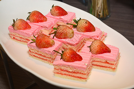 草莓 鞭打 生日 可口 家 春天 高的 庆典 烹饪 美食图片