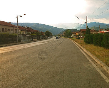 这条路通向高山 保加利亚美丽的风景景观图片