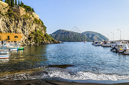 在意大利油脂岛的海滩码头图片