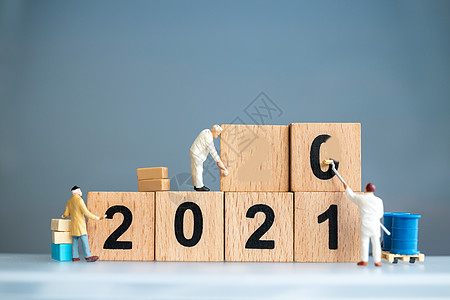 2021年涂漆并删除2020年的微型工人团队 工作 假期图片