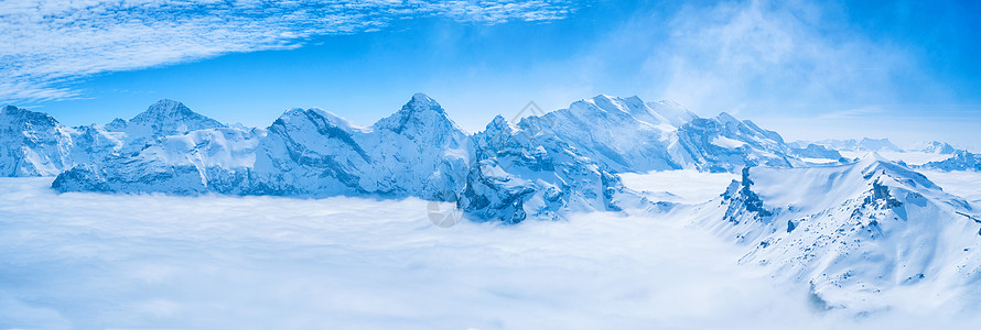 瑞士天空线从西边的天线上的 雪丘 寒冷的 晴天图片