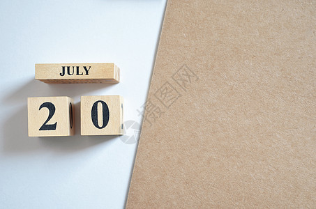 7月20日 覆盖 礼物 秋天 桌子 假期 标题 1年 七月背景图片