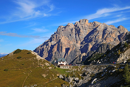 美好的夏天风景 意想不到的高山通行证和高山 白云岩 意大利 欧洲 失焦 高的 冒险图片