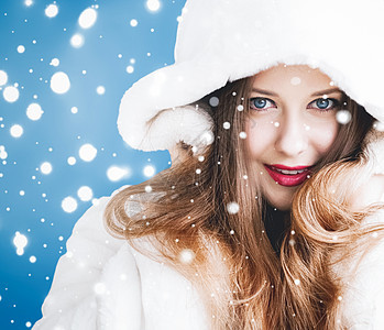 圣诞快乐和冬季节假日 年轻女子的肖像 美丽背景图片