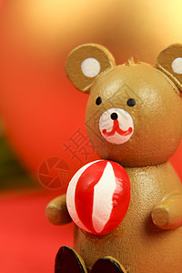 带圣诞装饰的木丁泰迪熊 季节 传统 装饰品 装饰风格图片