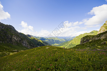 格鲁吉亚斯瓦涅蒂山脉地貌和景观 美丽的景色 植物 蓝色的图片