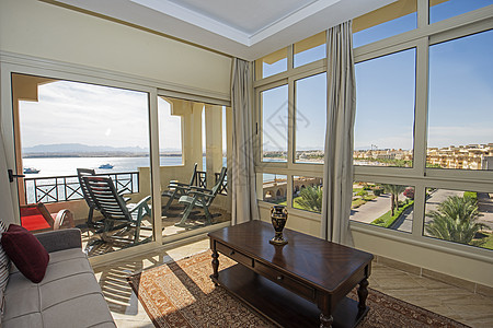 室内设计豪豪豪公寓客厅和阳台 玻璃门 墙 渡假村图片
