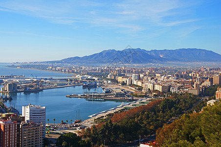 蓝色海湾的景色很美 有房屋 地中海海图片