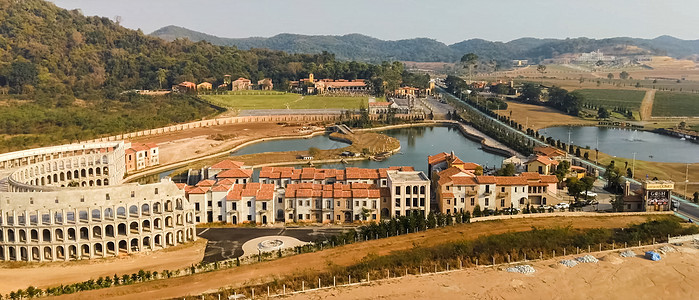 在西班牙 国家度假胜地和娱乐场所的住宿 从上面看房子 建筑学 酒店图片