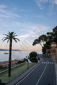 意大利Ligurian海岸多彩色村庄的意大利著名的Portofino村湾 奢华 南欧图片
