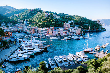 意大利Ligurian海岸多彩色村庄的意大利著名的Portofino村湾 南欧 游艇图片