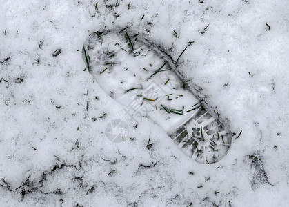 冬季新白雪中男鞋的足迹 蓝色的 天气 自然 开机 痕迹图片