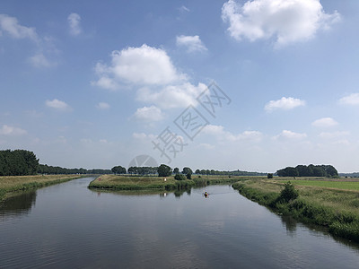 格拉姆斯贝根周围的Vecht河上的独木舟 假期 维克达尔图片