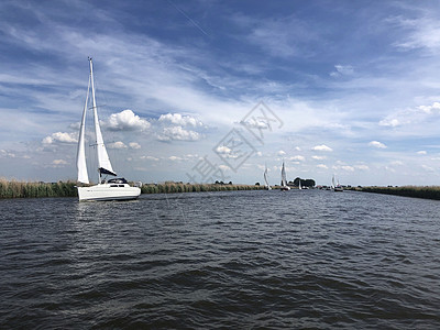 在弗里斯兰航行 欧洲 帆 假期 荷兰 运河 自然图片