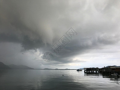 热带阵雨 黑暗的 房子 夏天 云 邦宝码头 象岛 建筑图片