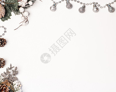 圣诞节背景 有雪花和装饰 装饰品 冬天 季节 红色的图片