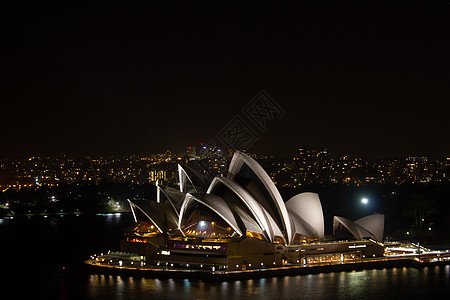 斯卡拉歌剧院澳大利亚港桥悉尼歌剧院晚间从澳大利亚港堡桥背景