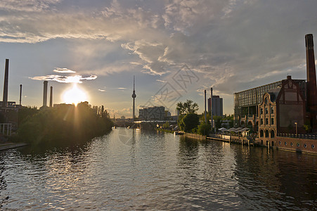 柏林 旧城日落之景 在德国 欧洲的斯普里河边 老房子 城市景观图片