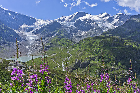 瑞士阿尔卑斯山的自然景观 欧洲 旅游目的地 地标 蓝色地平线图片